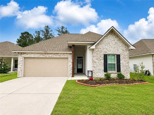 11268 Clover Knoll Dr, Covington, LA, 70433-7372 | Card Image