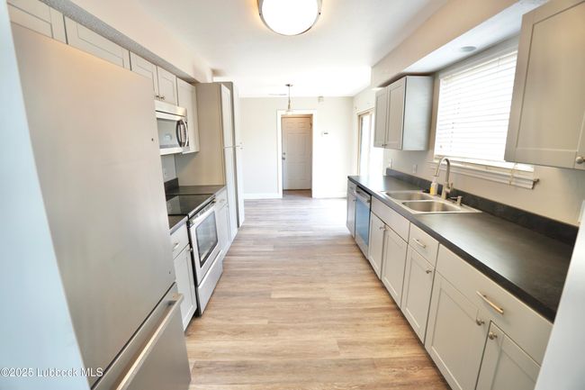 A - 4102 18 Th St, House other with 3 bedrooms, 2 bathrooms and null parking in Lubbock TX | Image 4