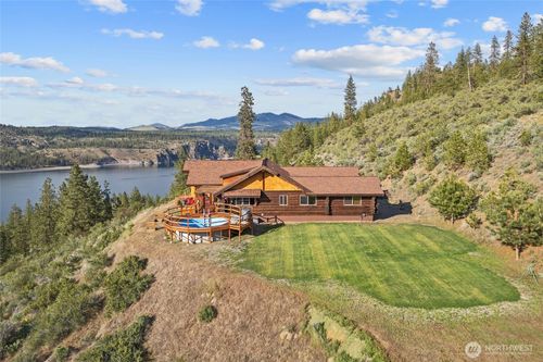 33905 Winterwood Ln E, Davenport, WA, 99122-7019 | Card Image
