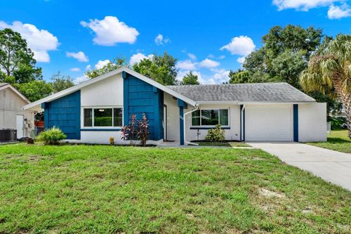 7700 Bayleaf Dr, HUDSON, FL, 34667-2362 | Card Image