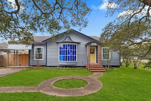 2695 Sandlin St, Beaumont, TX, 77707-5010 | Card Image