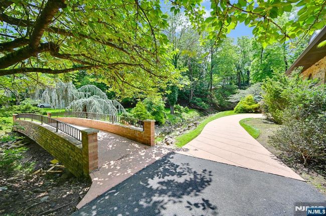 326 Ridge Rd, House other with 4 bedrooms, 4 bathrooms and null parking in Cedar Grove NJ | Image 8