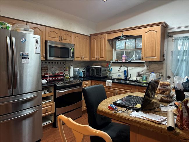 2846 W 75 Th Ter, House other with 3 bedrooms, 2 bathrooms and null parking in Hialeah FL | Image 30