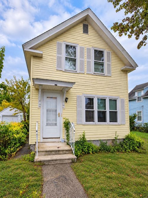 21 Greenwood St, Worcester, MA, 01607-1515 | Card Image