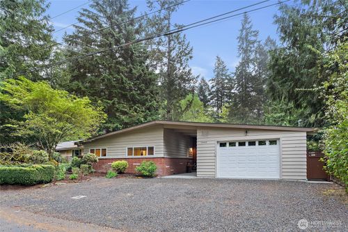 18483 47th Pl Ne, Lake Forest Park, WA, 98155-4353 | Card Image