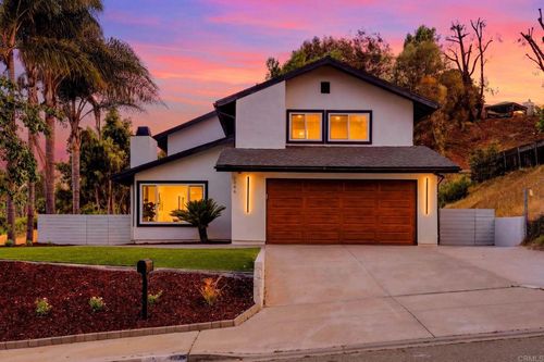 2640 Chestnut Ave, Carlsbad, CA, 92010-2123 | Card Image