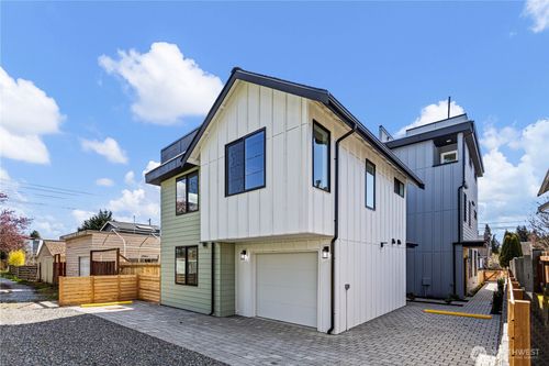 516 N 102nd St, Seattle, WA, 98133-9314 | Card Image