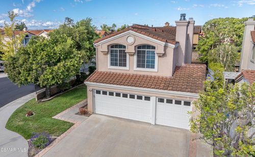1768 Fox Springs Cir, Newbury Park, CA, 91320-5915 | Card Image