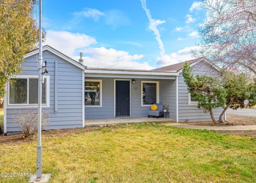 10063 S Naches Rd, Naches, WA, 98937-9713 | Card Image