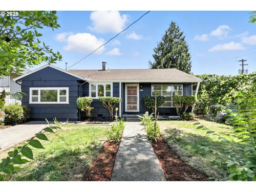 5218 Ne 21st Ave, Portland, OR, 97211-5645 | Card Image