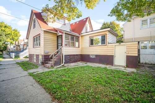 1966 S 7th St, Milwaukee, WI, 53204-3918 | Card Image