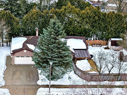 328 Burnett Ave, Cambridge, ON, N1T1G6 | Card Image