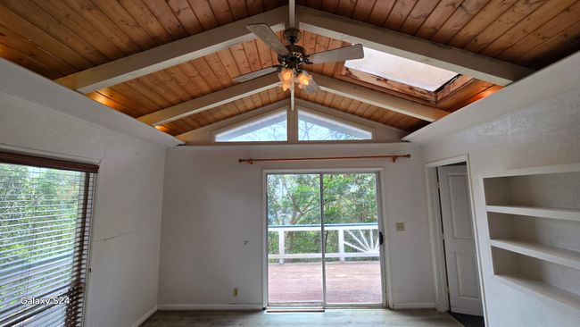 Recessed Lighting adds warmth for those cool Kalaheo evenings. | Image 9
