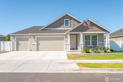 4730 W Hawk St, Moses Lake, WA, 98837-5117 | Card Image