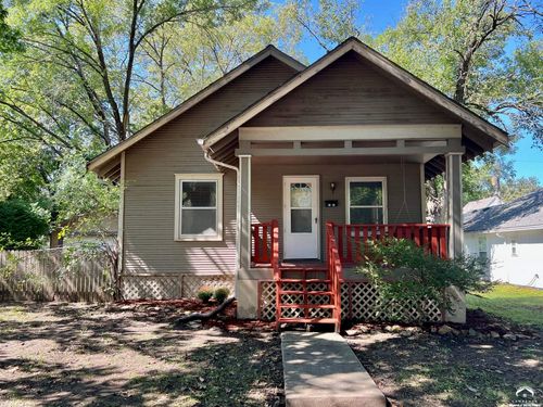 1321 Pennsylvania St, Lawrence, KS, 66044-3576 | Card Image