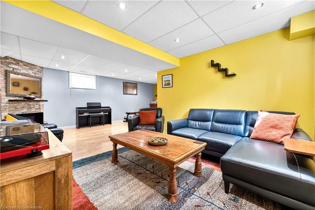 572 Altheim Cres, House other with 3 bedrooms, 4 bathrooms and 4 parking in Waterloo ON | Image 28
