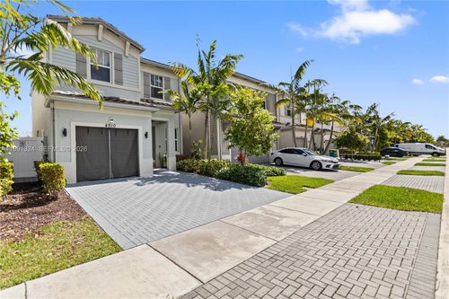 4910 Nw 48th Ter, Tamarac, FL, 33319 | Card Image