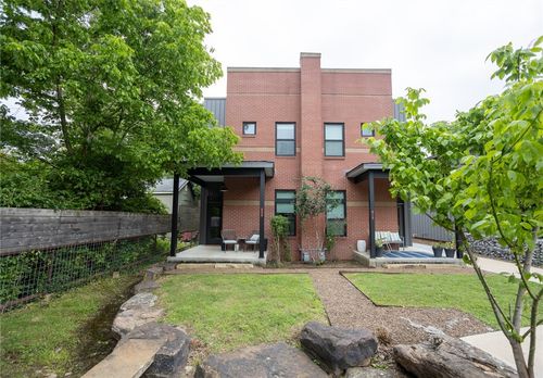 808 S Locust Ave, Fayetteville, AR, 72701-6564 | Card Image