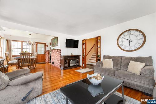 153 Lower Notch Rd, Little Falls, NJ, 07424-1801 | Card Image
