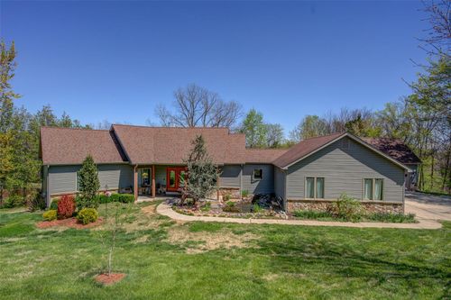 208 Augusta Village Pl, Augusta, MO, 63332-1769 | Card Image