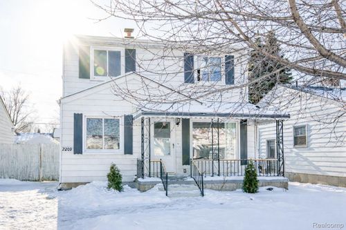 2209 Progress Ave, Lincoln Park, MI, 48146-2554 | Card Image