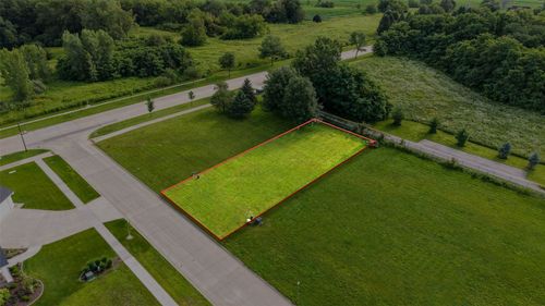 1464 Tamarack Trl, Iowa City, IA, 52245-3568 | Card Image