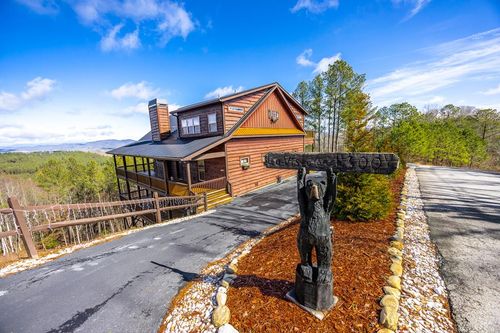 921 Ridge Peak Vw, Blairsville, GA, 30512-2212 | Card Image