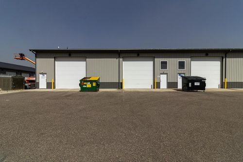 1076 S Victory Dr, Mankato, MN, 56001-5306 | Card Image