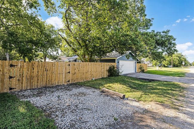 Additional parking pad | Image 33
