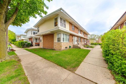 a-9038 Niles Center Road, Skokie, IL, 60076 | Card Image