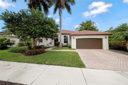 2527 Jardin Dr, Weston, FL, 33327-1524 | Card Image