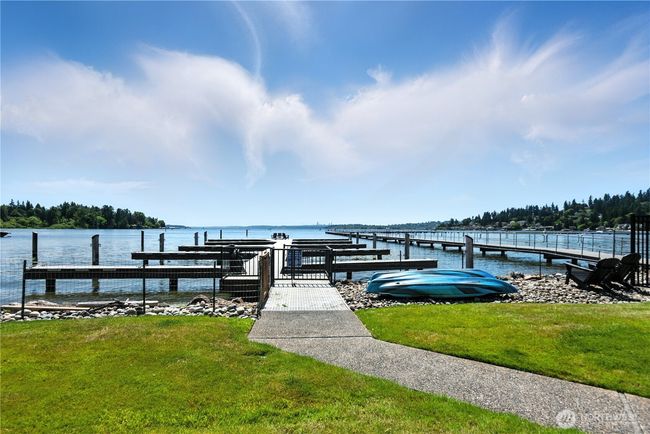 APT-101 - 9717 Ne Juanita Dr, Condo with 2 bedrooms, 2 bathrooms and 2 parking in Kirkland WA | Image 29