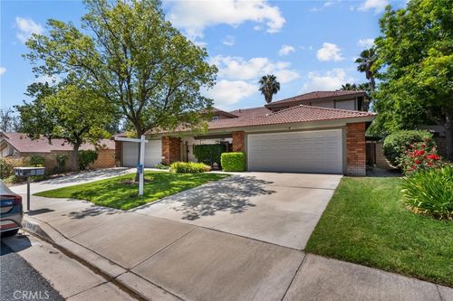 15816 Cindy Ct, Canyon Country, CA, 91387-1881 | Card Image