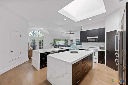 6435 Old Harbor Ln, Austin, TX, 78739-1405 | Card Image