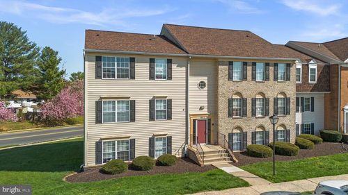 102-1401 Key Pkwy, FREDERICK, MD, 21702-9012 | Card Image