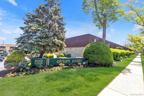 20-200 Hilton Avenue, Hempstead, NY, 11550 | Card Image