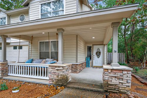 42 W Gaslight Pl, The Woodlands, TX, 77382-1402 | Card Image