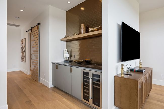 Game Room Bar | Image 28