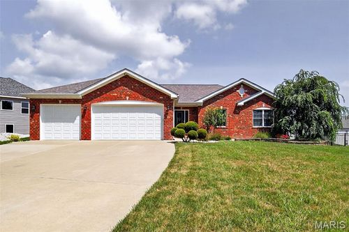 10415 Village Dr E, Foristell, MO, 63348-2573 | Card Image