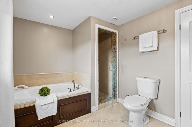 10 Whitmore Crt, House other with 6 bedrooms, 5 bathrooms and 5 parking in Brampton ON | Image 25