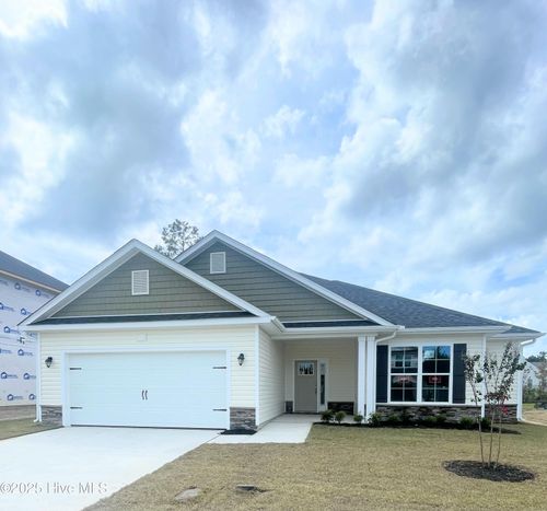 88 Fishing Creek Dr, New Bern, NC, 28562-8455 | Card Image