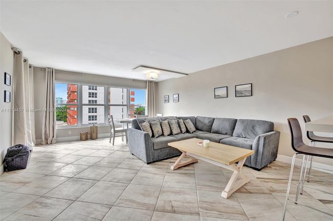 APT-5D - 3000 E Sunrise Blvd, Condo with 1 bedrooms, 2 bathrooms and null parking in Fort Lauderdale FL | Image 9