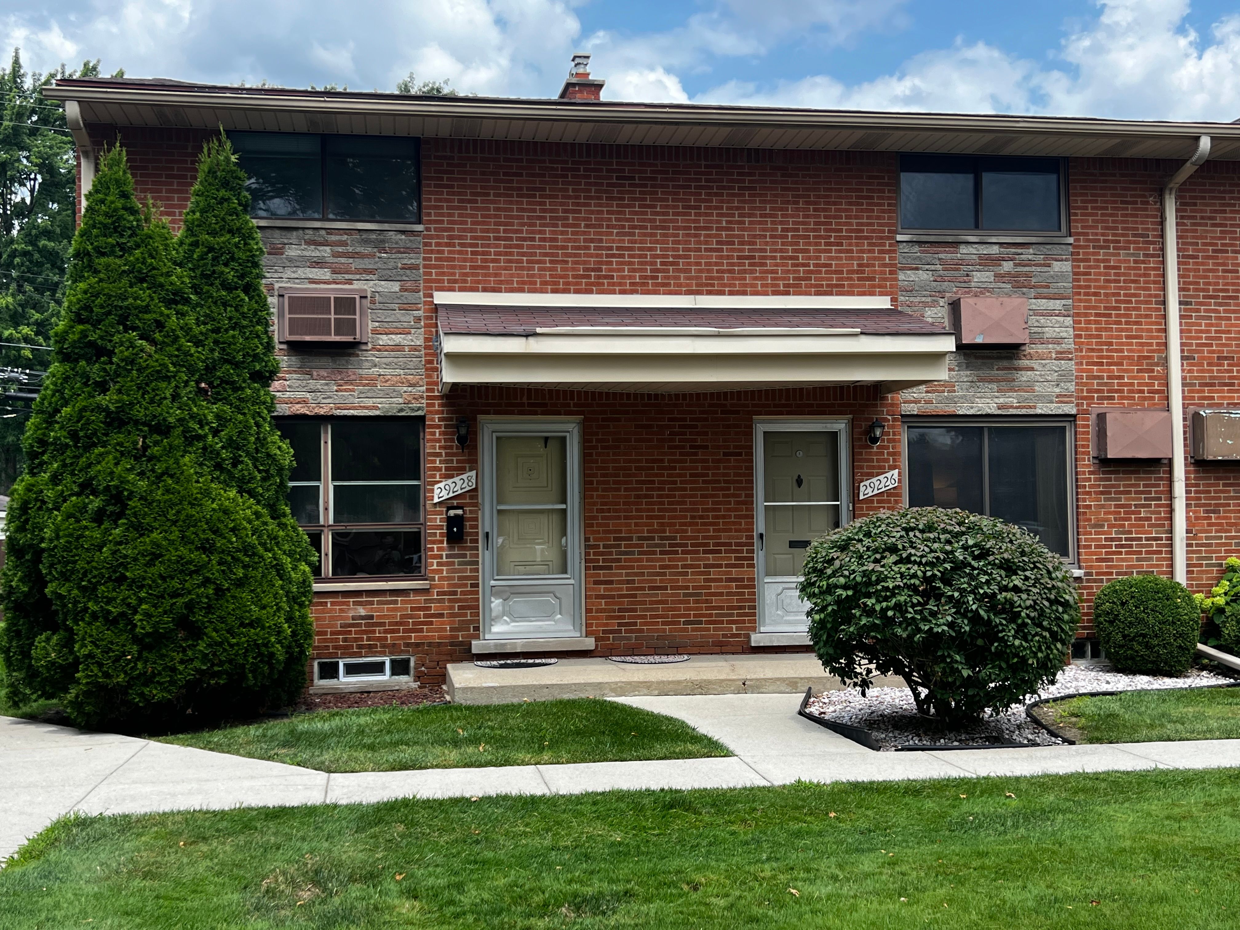Tessmer Ct, Madison Heights, MI 48071