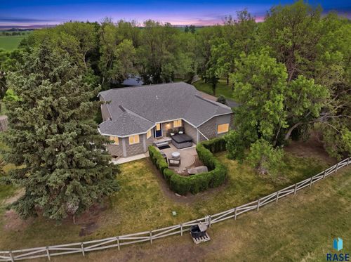26995 469th Ave Avenue, Sioux Falls, SD, 57106 | Card Image