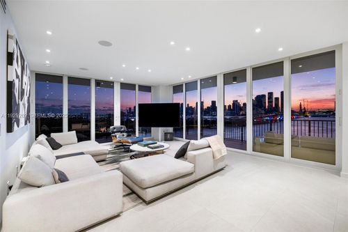 apt-1004-1000 Venetian Way, Miami Beach, FL, 33139-1008 | Card Image