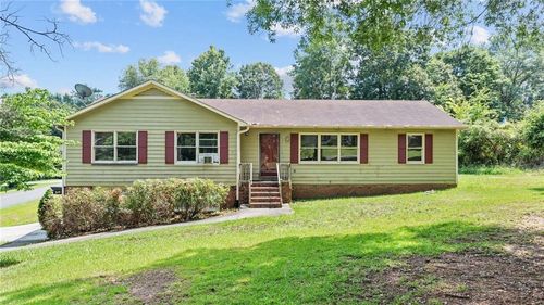 5 Ridgedale Dr Se, Silver Creek, GA, 30173-2375 | Card Image