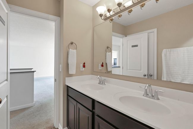 8601 Crooked Maple Dr, House other with 3 bedrooms, 3 bathrooms and null parking in Blacklick OH | Image 19