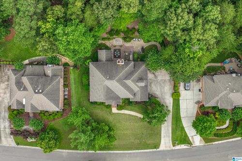 909 Vestlake Hollow Cir, Vestavia, AL, 35242-7513 | Card Image