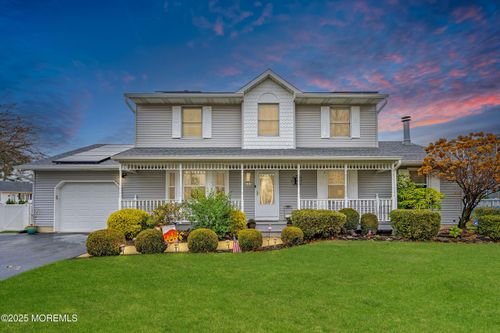 46 Spruce St, Beachwood, NJ, 08722-3332 | Card Image