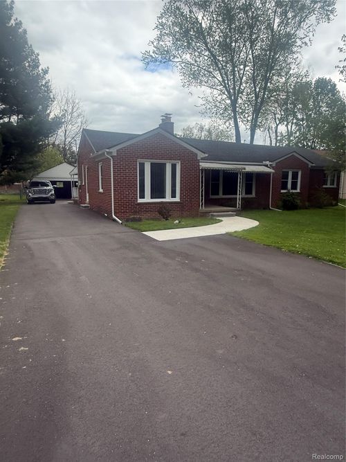 25626 Dunbar St, Southfield, MI, 48033-5858 | Card Image